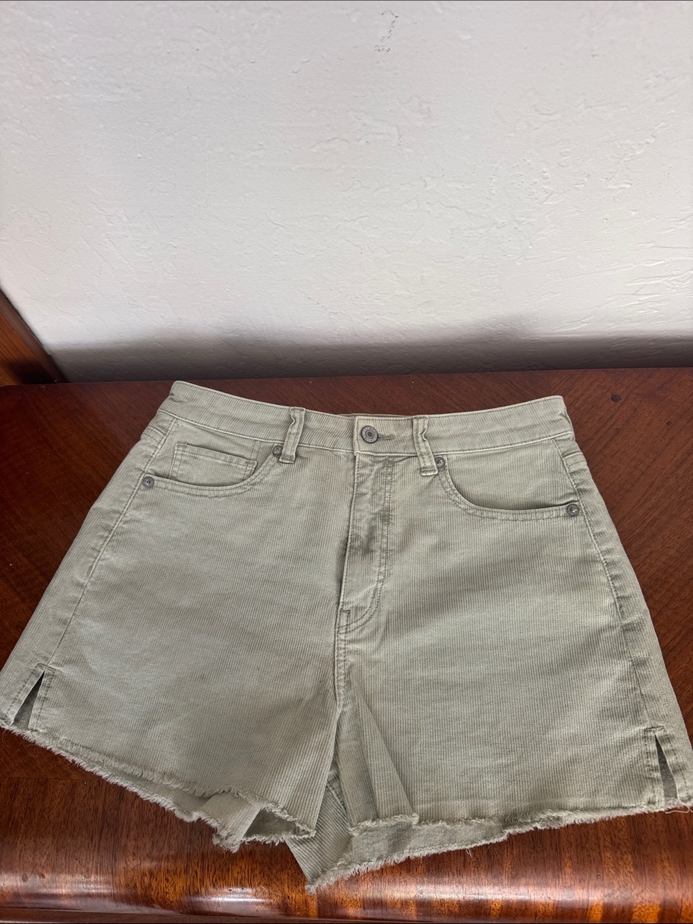 American Eagle Outfitters Olive Green High-Rise Frayed Hem Shorts